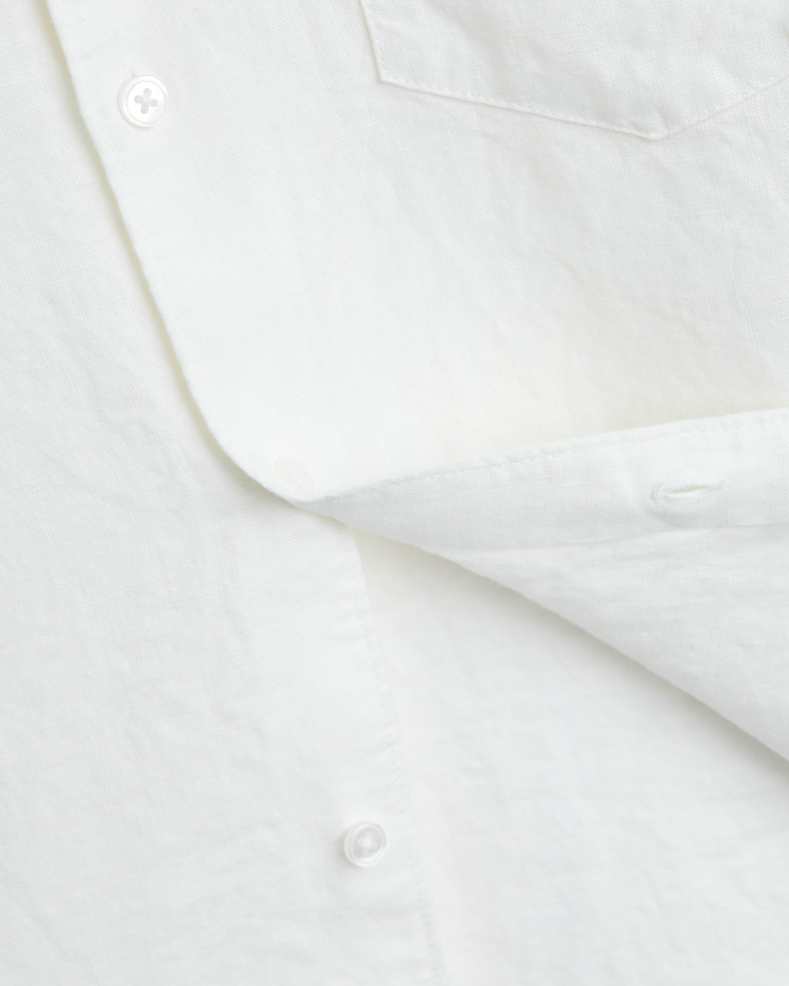 Men's Classic Long-Sleeve Button-Down Shirt